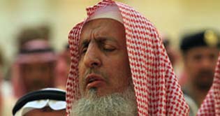 Mufti-e-Azam forbids Muslims to go for Umrah due to Swine flu